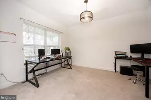 25 S Brick Ln, Elverson, PA 19520 - Photo 9