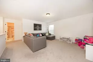 25 S Brick Ln, Elverson, PA 19520 - Photo 23