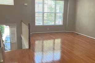 225 Yorktown Ct, Malvern, PA 19355 - Photo 3