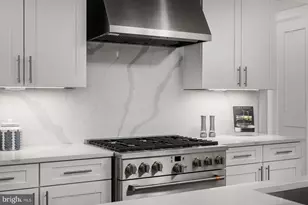 2800 Brazier Ln, Exton, PA 19341 - Photo 9