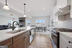 534 Sativa Dr, Honey Brook, PA 19344 - Photo 15