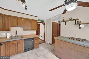 608 Walnut Dr, Parkesburg, PA 19365 - Photo 9