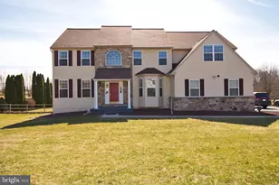 21 Meadow Ln, Pottstown, PA 19465 - Photo 1