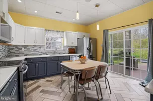 203 Roberts Ln, Coatesville, PA 19320 - Photo 7