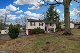 1227 Grandview Cir, Pottstown, PA 19465 - Photo 1