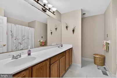 2005 Westfield Court #2002, Newtown Square, PA 19073 - Photo 17