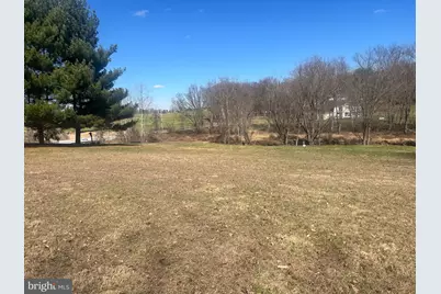 223 W Woodview Road, West Grove, PA 19390 - Photo 3