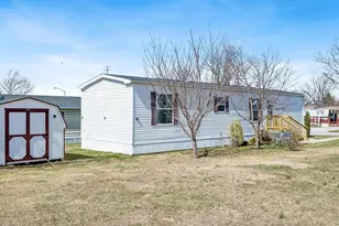 8 Hilltop Dr, West Grove, PA 19390 - Photo 1