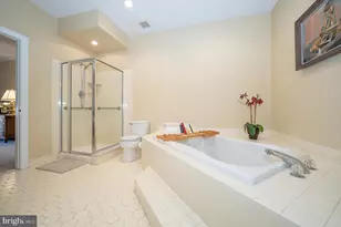 48 Longview Cir, Berwyn, PA 19312 - Photo 15