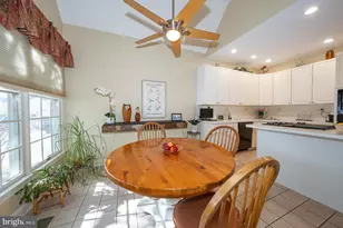 48 Longview Cir, Berwyn, PA 19312 - Photo 7