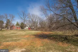 1019 Hares Hill Rd, Phoenixville, PA 19460 - Photo 17