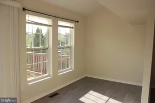 5 N Savanna Dr, Pottstown, PA 19465 - Photo 13