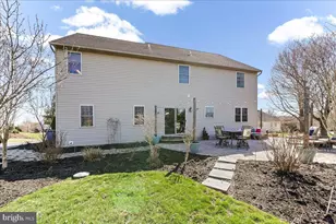 33 Bandon Cir, West Grove, PA 19390 - Photo 3