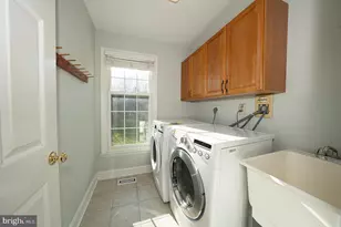 1099 Armstrong Ct, Wayne, PA 19087 - Photo 35