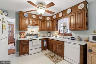 863 Hunters Run Rd, Pottstown, PA 19465 - Photo 11