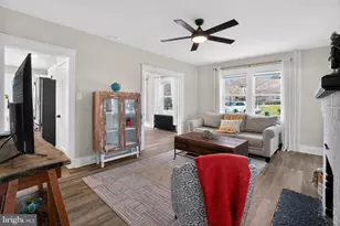 424 Arch St, Spring City, PA 19475 - Photo 13