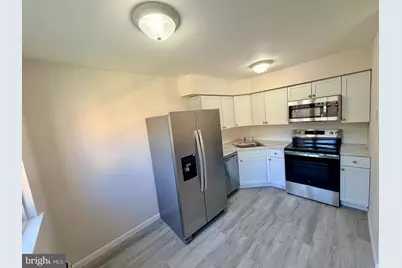 335 E Lancaster Avenue #B-14, Downingtown, PA 19335 - Photo 5