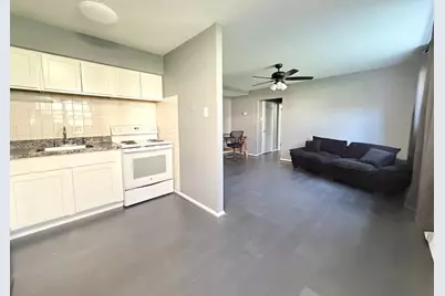 335 E Lancaster Avenue #E-5, Downingtown, PA 19335 - Photo 3