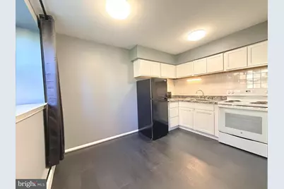 335 E Lancaster Avenue #E-5, Downingtown, PA 19335 - Photo 3
