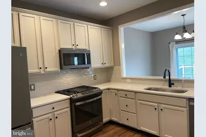 296 N Caldwell Circle, Downingtown, PA 19335 - Photo 7