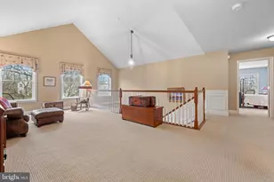 300 Old Barn Cir, Phoenixville, PA 19460 - Photo 21