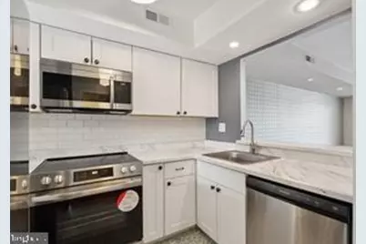 273 Summit House #273, West Chester, PA 19382 - Photo 5