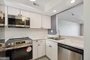 273 Summit House, West Chester, PA 19382 - Photo 5