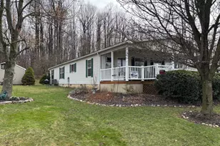 611 Farmland Way, Coatesville, PA 19320 - Photo 3