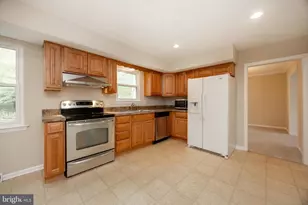 401 Baker Ln, Coatesville, PA 19320 - Photo 17