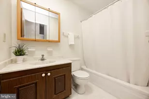 374 Old Forge Crossing, Devon, PA 19333 - Photo 15