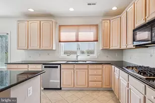 663 Augusta Ct, Berwyn, PA 19312 - Photo 17