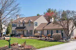 418 Beaumont Cir, West Chester, PA 19380 - Photo 3