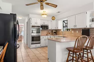 418 Beaumont Cir, West Chester, PA 19380 - Photo 17