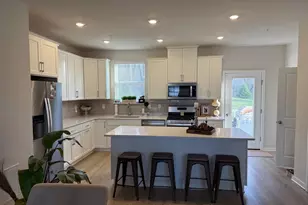 137 Four Leaf Dr, Downingtown, PA 19335 - Photo 3