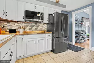 1442 Harvey Ln, Pottstown, PA 19465 - Photo 17