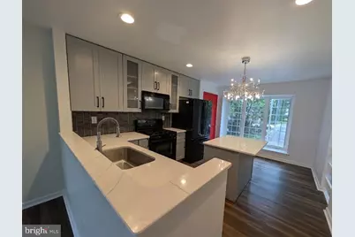 39 Cabot Drive, Chesterbrook, PA 19087 - Photo 3