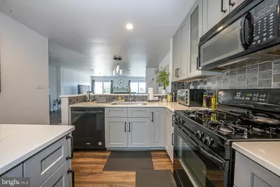 39 Cabot Drive, Chesterbrook, PA 19087 - Photo 5