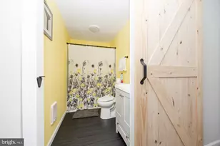 310 W 8th Ave, Parkesburg, PA 19365 - Photo 21