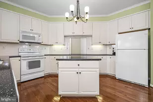 2103 Jacobs Mill Cir, Downingtown, PA 19335 - Photo 13