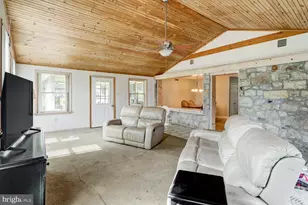 640 Meadow Dr, Honey Brook, PA 19344 - Photo 23