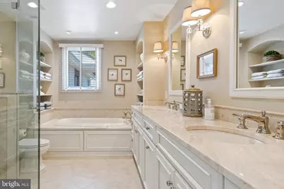 4 Brettagne #4, Devon, PA 19333 - Photo 15