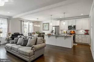 25 N Tompkins Square, Downingtown, PA 19335 - Photo 7