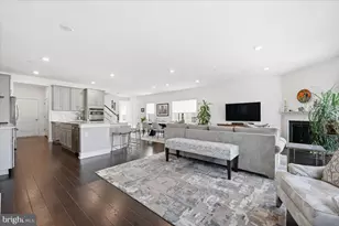 279 Red Leaf Ln, Exton, PA 19341 - Photo 9