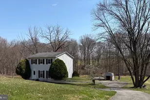 8 Briar Chase Rd, West Grove, PA 19390 - Photo 1