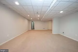 41 Overlook Cir, Berwyn, PA 19312 - Photo 33