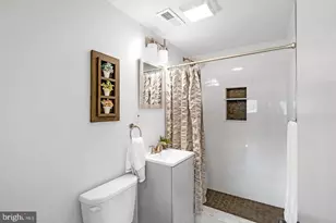 877 E Philip Dr, Phoenixville, PA 19460 - Photo 21