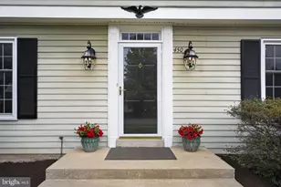 450 Coldstream Dr, Berwyn, PA 19312 - Photo 3