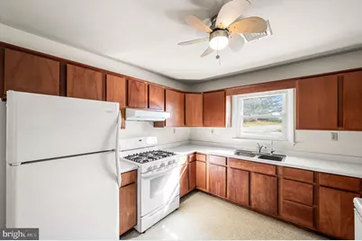 4951 Horseshoe Pike, Honey Brook, PA 19344 - Photo 7