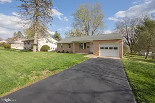 408 Chesterfield Dr, Downingtown, PA 19335 - Photo 3
