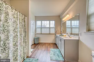 103 Rose View Dr, West Grove, PA 19390 - Photo 5